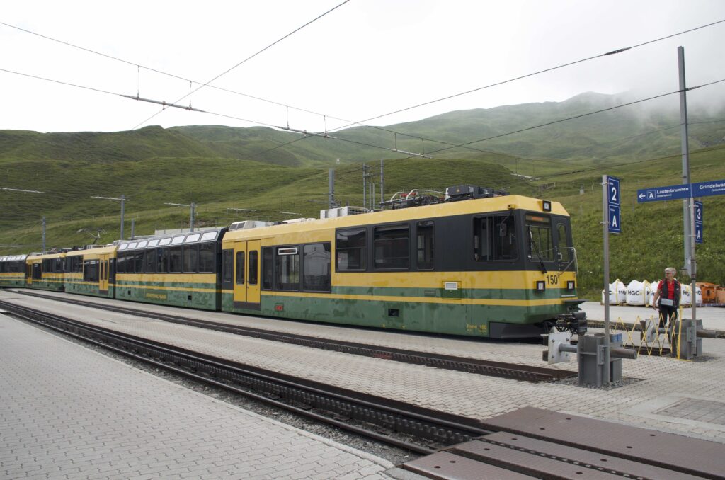 Kleine Scheidegg train station